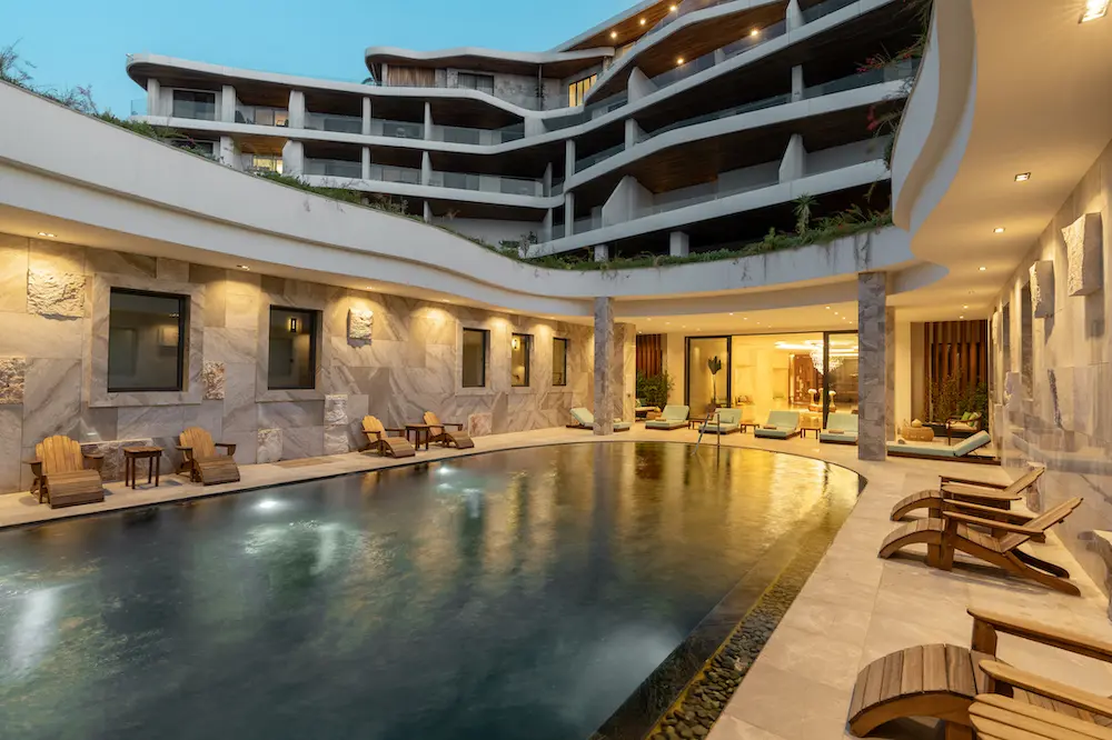 Swimming pool